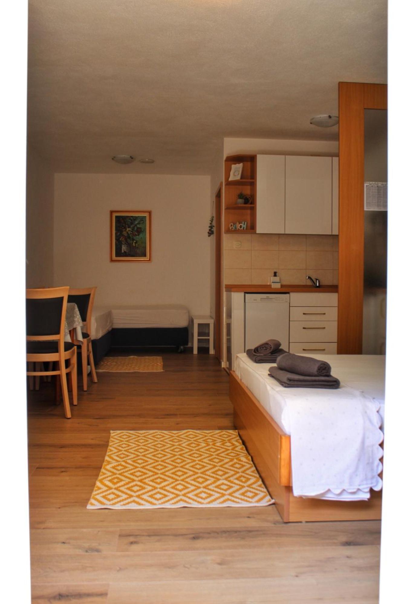 Studio Laura-Spacious Studio On The Main Beach Makarska Kültér fotó