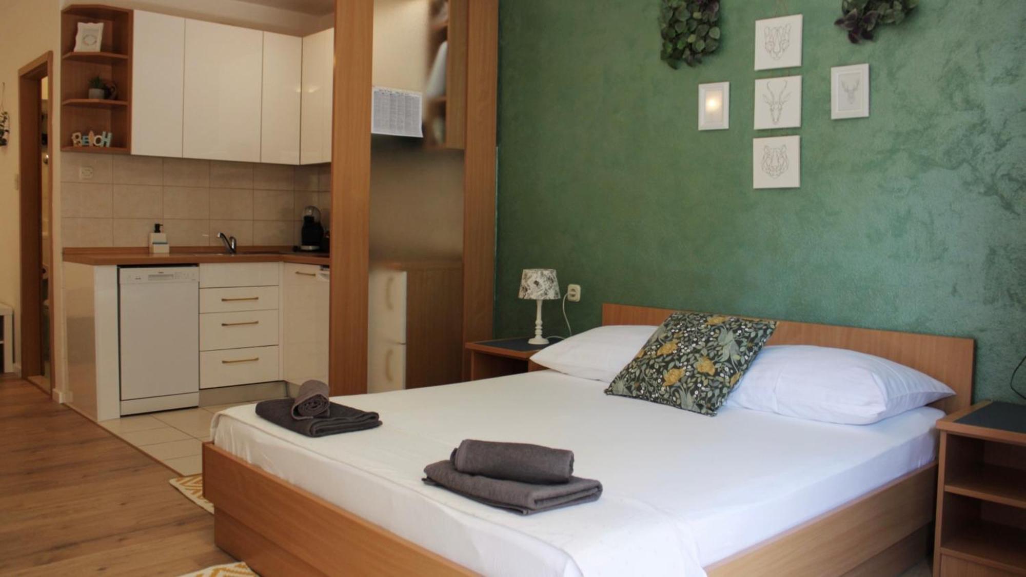Studio Laura-Spacious Studio On The Main Beach Makarska Kültér fotó