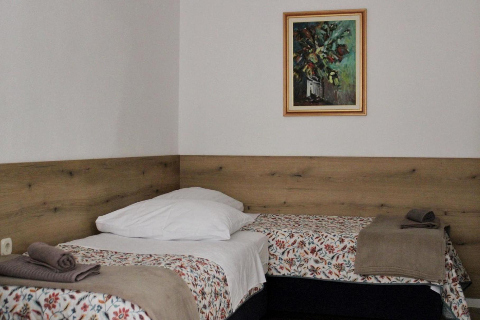 Studio Laura-Spacious Studio On The Main Beach Makarska Kültér fotó