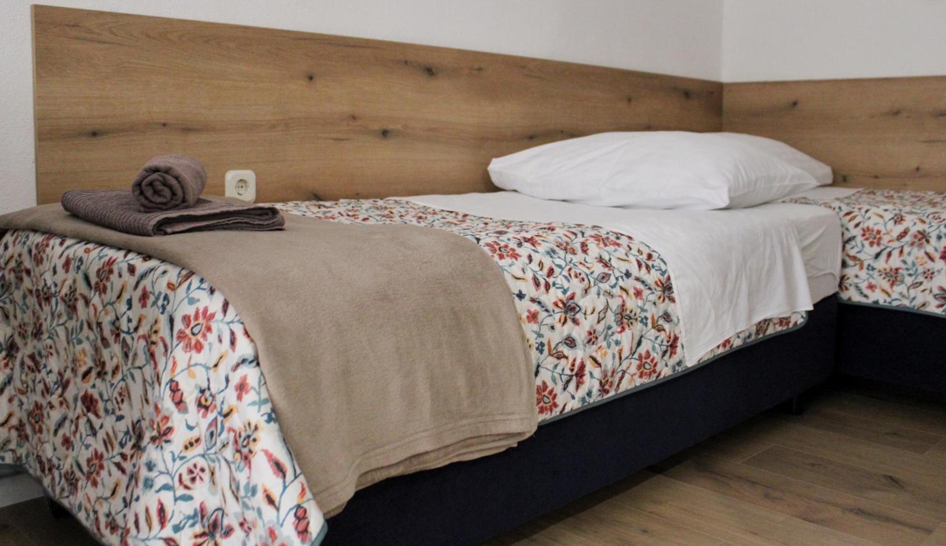 Studio Laura-Spacious Studio On The Main Beach Makarska Kültér fotó